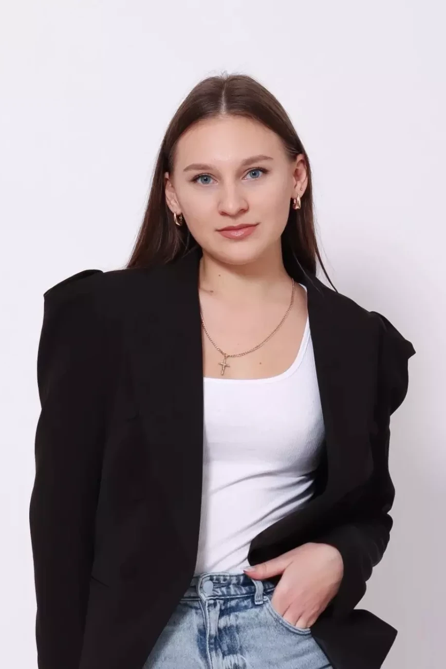 Violetta — Projektantka wnętrz i mebli, doświadczenie od 2025 roku